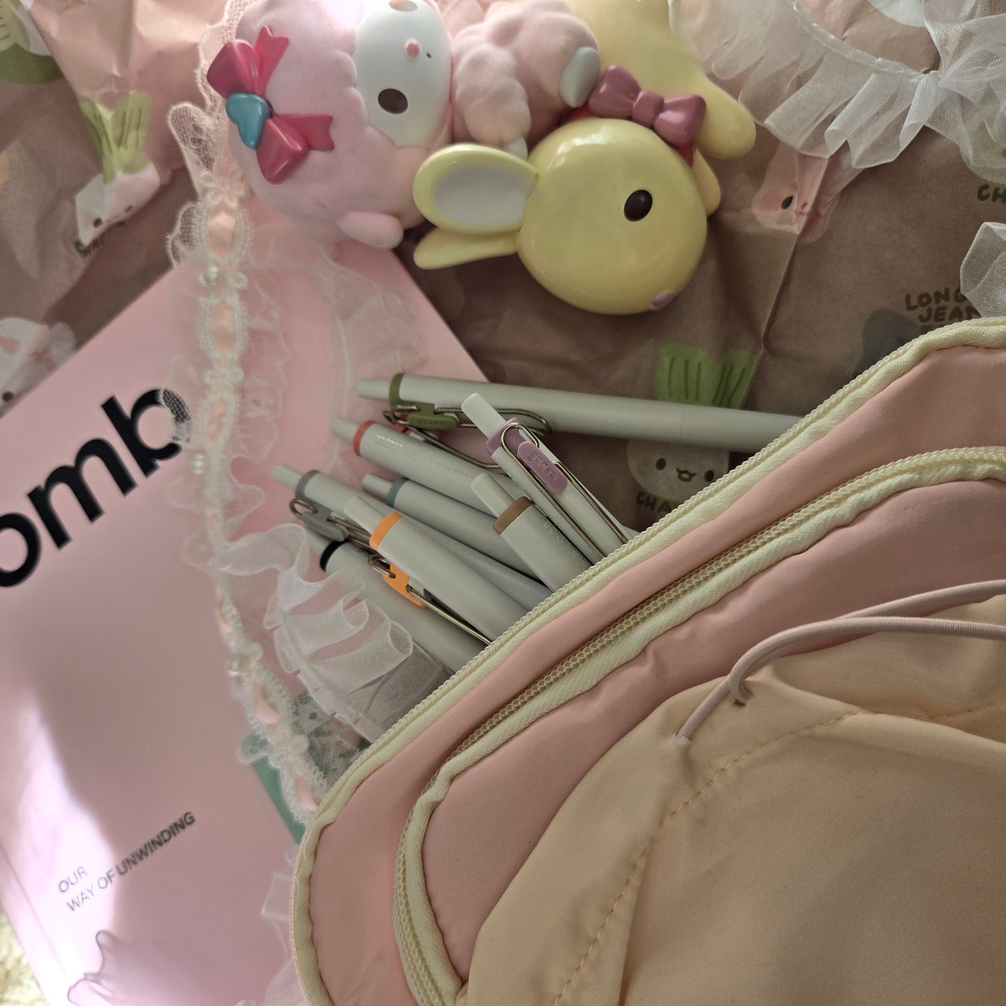 Uni Ball One Gel Ink Ball Point Pen 0.38mm 8 Fika Colors Set Mitsubishi Pens