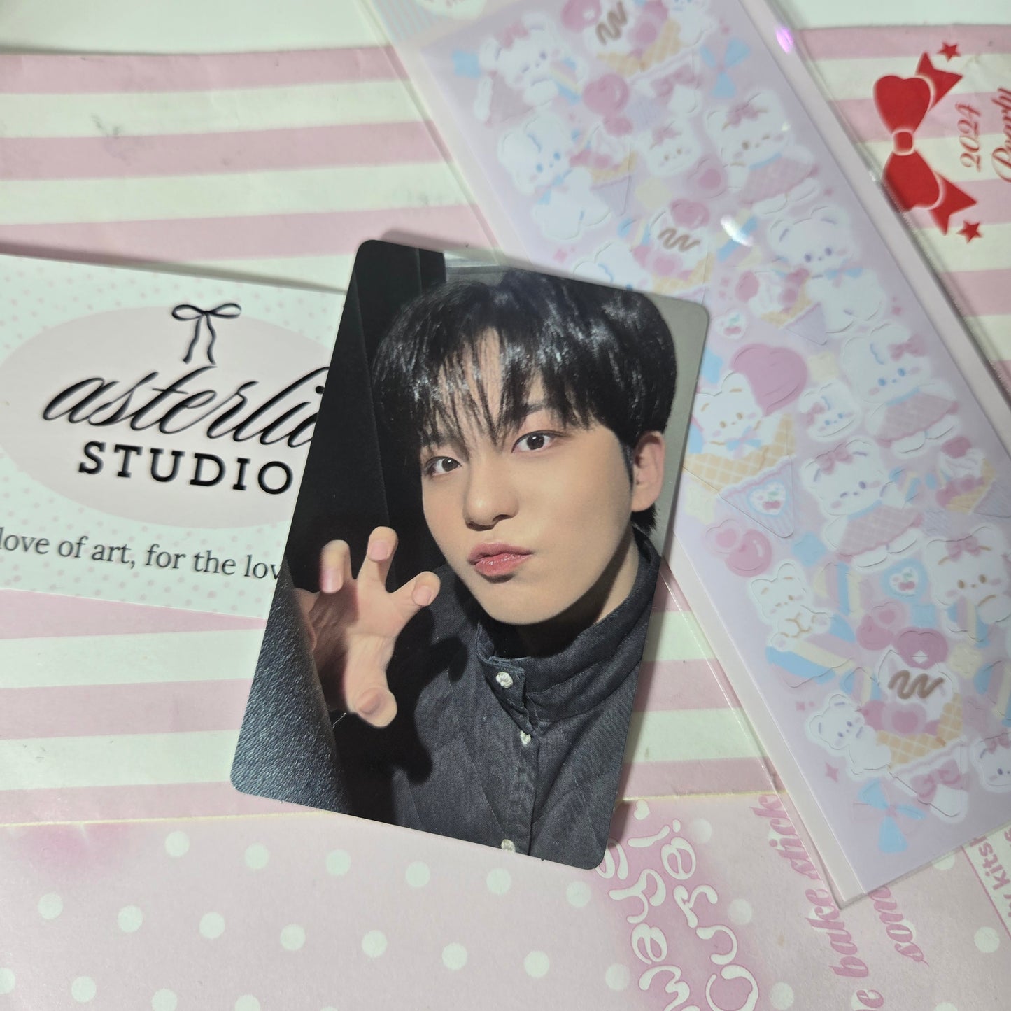 Ateez-Jongho Claw Hand VER Golden Hour PT 3 Photocard