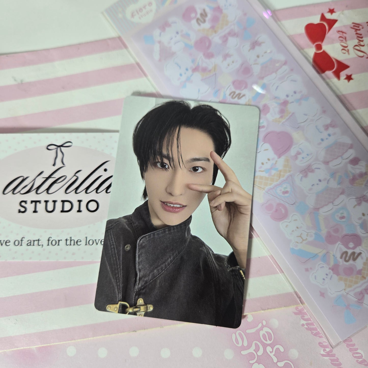 Ateez-Seongwha Cheek Peace VER Golden Hour PT 3 Photocard