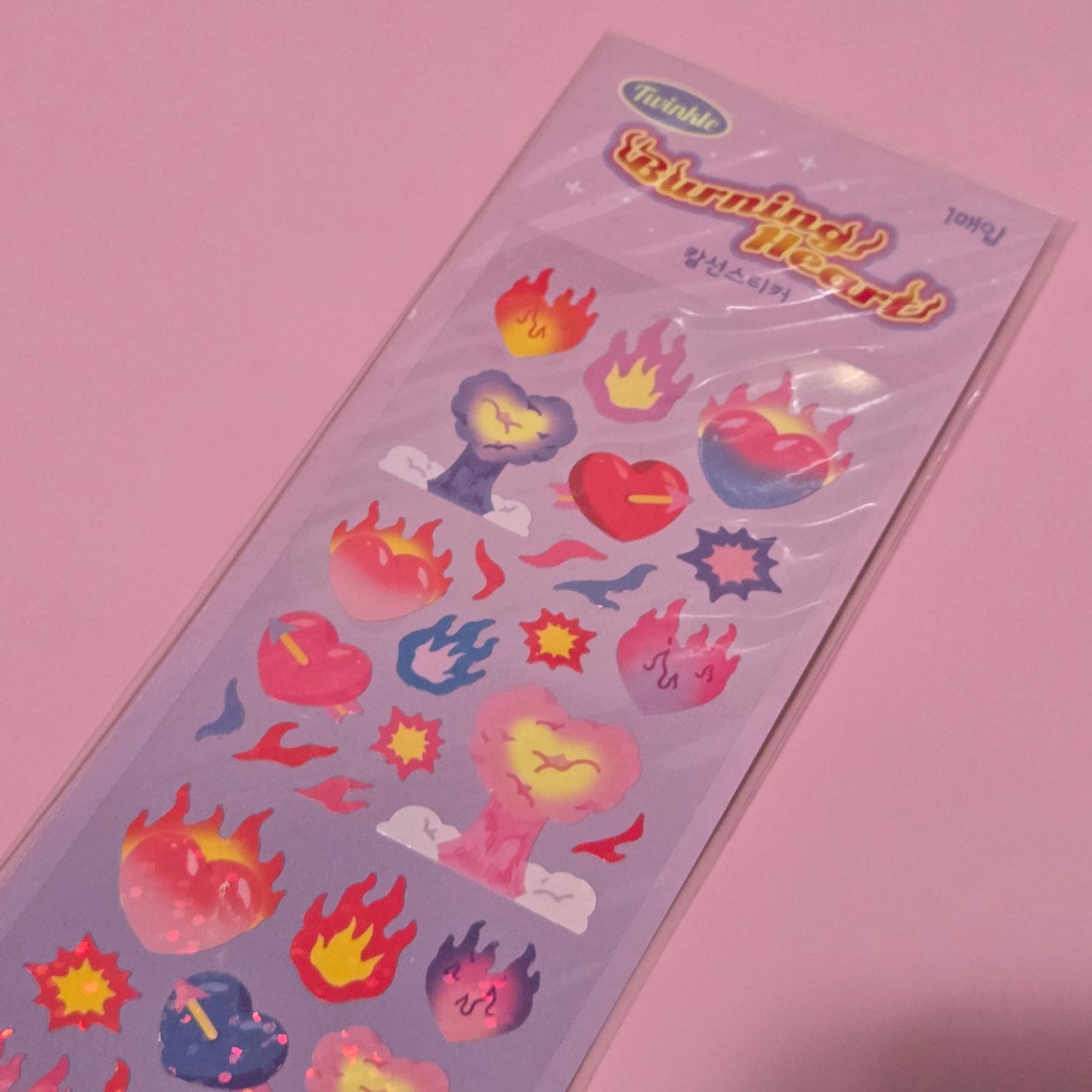Manta Box  Burning Heart sticker